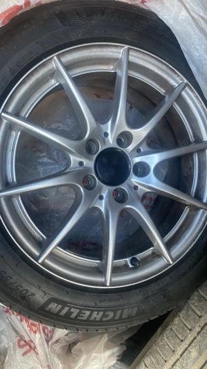 Volkswagen Golf 6 1.6TDI (105cp) - imagine 9