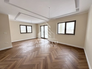 Duplex cu 4 camere si 3 bai complet finalizat, toate utilitatile.