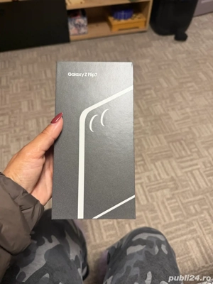 samsung galaxy z flip 7  - imagine 3