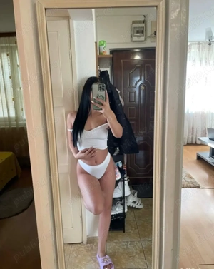 Adina 21 Anii! Puștoaica Minionă Sexy! 