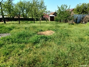 Casa cu 3 camere ,bucatarie,baie situata la 8,5 km de Selgros Craiova cu teren 1150 mp - imagine 8