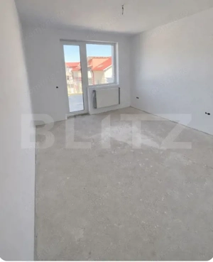 Apartament semidecomandat, bucatarie inchisa, terasa de 64 mp, zona centrala - imagine 4