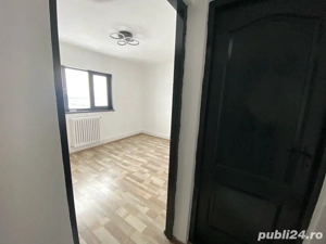 Vand Apartament 60mp etaju 3 - imagine 4