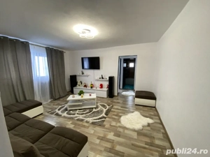 Vand Apartament 60mp etaju 3