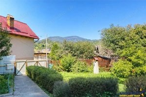 Tur LIVE!Casa cu arhitectura traditionala, curte spatioasa,foisor,Rucar. Bran - imagine 13