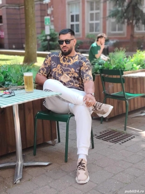 pentru fete si cupluri 