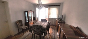 Proprietar vand apartament 4 camere+dining, garaj si boxa la subsol, central,Targu Jiu