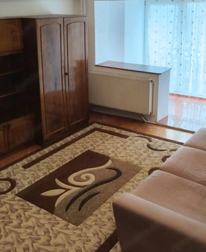 3 camere, situat la etajul 1 al unui imobil din zona 13 Decembrie Făget