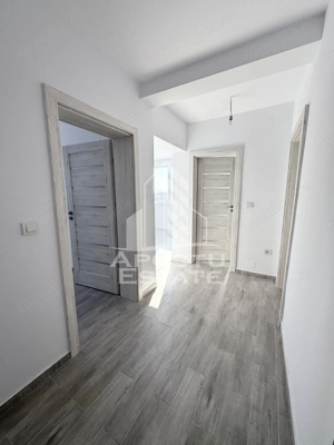 Apartament cu 2 camere decomandat bucatarie inchisa in zona Planetelor