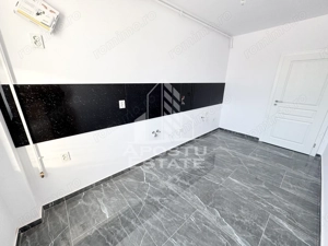 Apartament cu 2 camere decomandat bucatarie inchisa in zona Planetelor - imagine 2