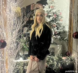 Andreea   Activa dotată ! Fac și show web 