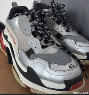 Balenciaga triple S - imagine 2