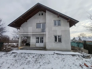 Casa 140mp, teren 603mp, Salcea