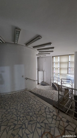 Vanzare spatiu comercial ultracentral, pretabil clinica stomatologica, medical - imagine 2