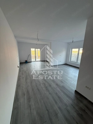 Duplex pe parter cu 4 camere, teren 382 mp, situat in Calea Urseni - imagine 2