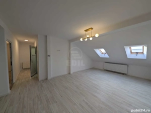 Mansarda de 4 camere, zona centrala, Floresti !!!