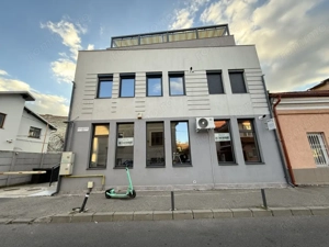 Spatiu de birou 85 mp, 2 garaje, Central - zona Clinicilor - Platinia