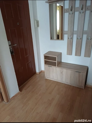 Vând apartament cu două camere!