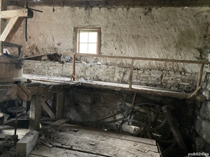 Moara de măcinat cereale veche  - imagine 3