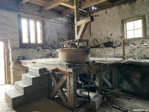Moara de măcinat cereale veche  - imagine 4