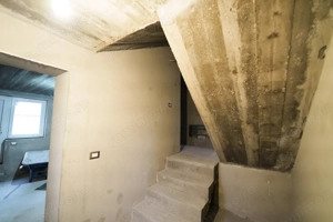 Casa la gri - Romanesti - imagine 6