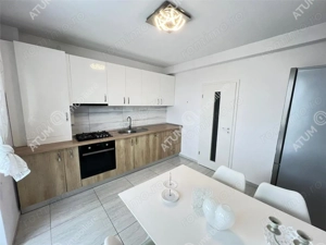 Apartament 3 camere balcon parcare zona Calea Cisnadiei - imagine 7