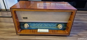 Aparat radio vintage original   carcasă lemn   stare excelentă