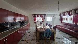 Casa parter teren 836 mp, 150 mp utili 2 corpuri , asfalt , langa Sercaia