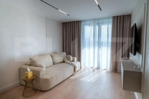 De inchiriat: apartament de LUX cu vedere la lac, zona Iulius