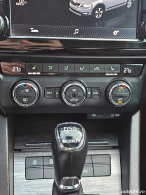 Skoda Octavia Scout 4x4 185CP DSG Panoramic Full Istoric RAR Maro - imagine 9