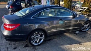 Mercedes E calss coupe din 2011 - imagine 5