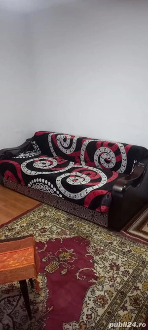 Închiriez garsonieră 