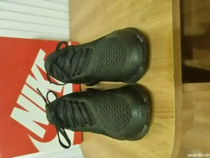 Dr vanzare adidasi Nike