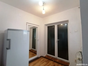 Închiriez casa - imagine 2