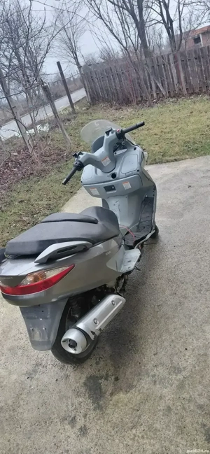 vînd scuter Suzucki Burmang 200 nu porneste preț 18 milioane negociabil
