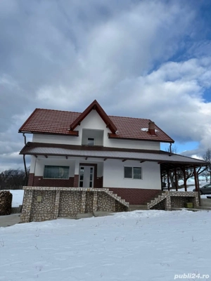 Inchiriez casa utilata si mobilata, util 215 mp, parter + etaj, 4 dormitoare, bucatarie, 3 bai - imagine 4