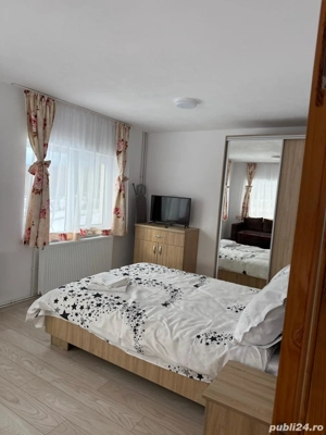 Inchiriez casa utilata si mobilata, util 215 mp, parter + etaj, 4 dormitoare, bucatarie, 3 bai - imagine 7