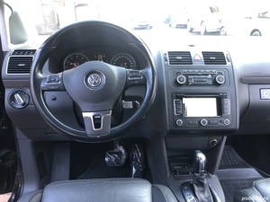 Vand VW TOURAN fab. 08. 2012 motor 1400 benzina , cutie Automata DSG , Piele, Navigatie, etc - imagine 7