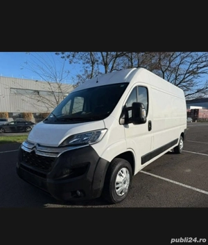 Transport persoane și marfă 