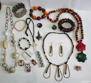 4) Lot de bijuterii vechi   vintage