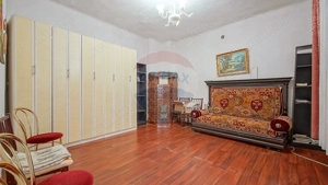 Proprietate cu 2 apartamente și garaj, Schei - imagine 5