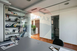 Clădire de birouri Micalaca pe principală, vad si vizibilitate sporită - imagine 15