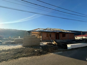 Corunca - Vanzare casa 4 camere - Strada de Jos - imagine 3