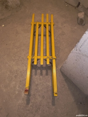 Vând sanie  din lemn