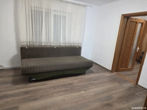 Piața Noua, apartament in vila 3 camere, centrala pe gaz, curte individuala - imagine 5