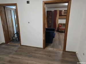 Piața Noua, apartament in vila 3 camere, centrala pe gaz, curte individuala - imagine 9