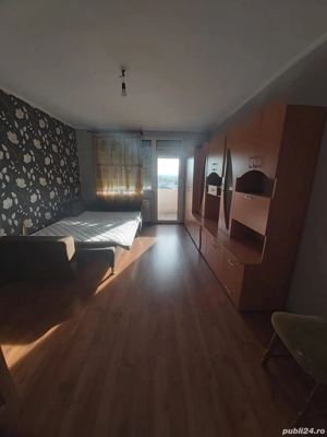 Vand apartament cu 2 camere decomandate in Marghita