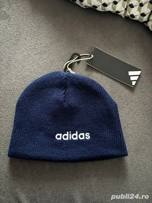 Vand Caciula Adidas, originala noua cu eticheta, pret 55 lei