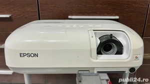 videoproiector Epson