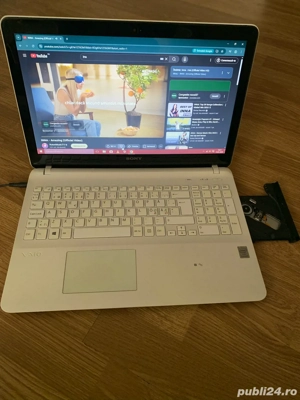 Laptop Sony Vaio Slim,Display mare 15,6 inch led,Windows 10 Pro,4gb ram ddr3,500gb memorie,funcționa - imagine 2